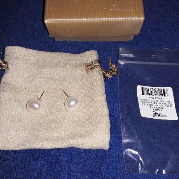 10K Cultured Freshwater Pearl Earrings 2.81gms. 10mm Yellow Gold NWT - Picture 5 of 7